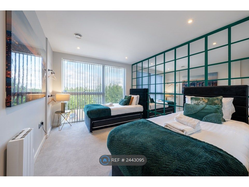 Property photo 1 of 35