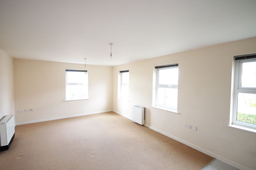 Property photo 3 of 6