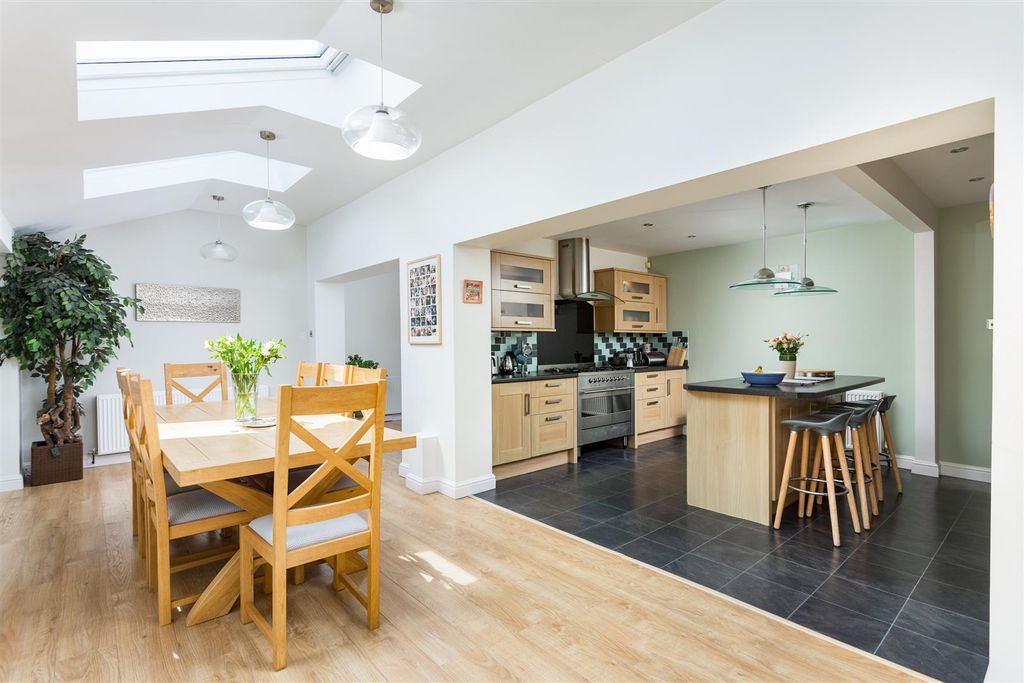 Property photo 3 of 34 1 Breary Rise-20.Jpg