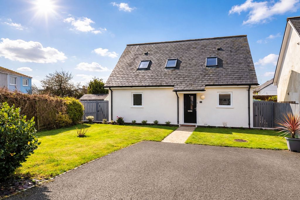 Property photo 1 of 25 External