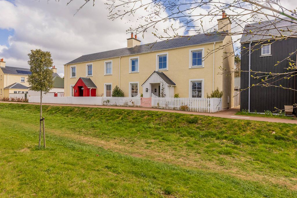 Property photo 1 of 34