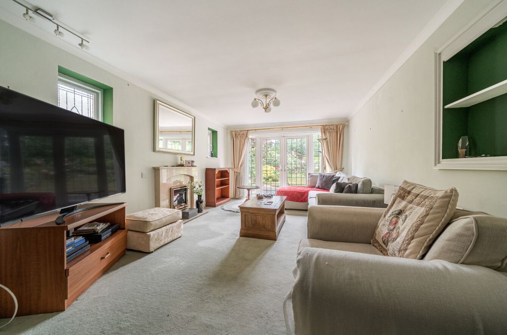 Property photo 2 of 24 1295884-3-6835d60...