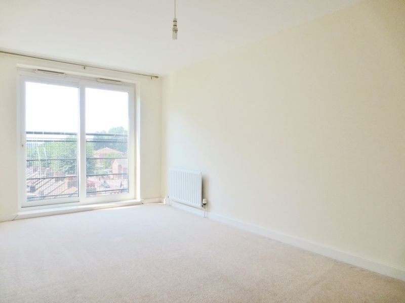 Property photo 2 of 7 Bedroom