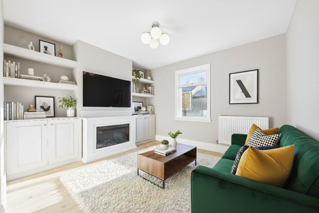 Property photo 3 of 8 Picture No. 06