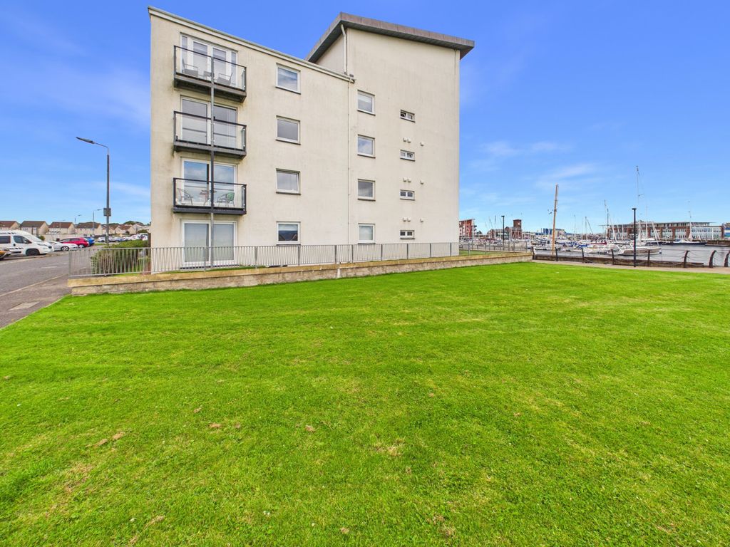 Property photo 1 of 25