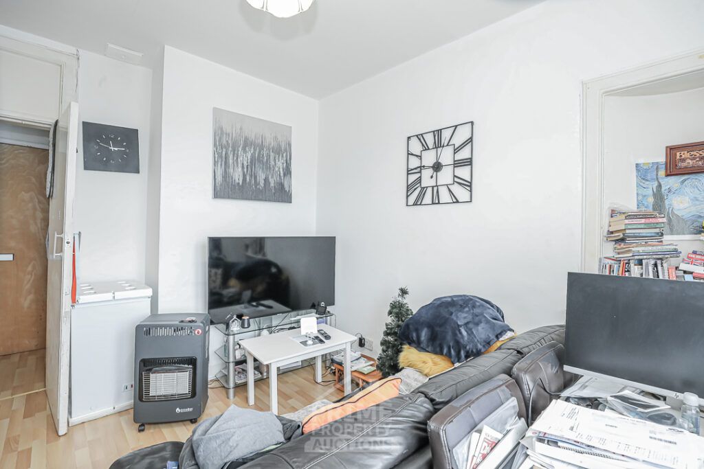 Property photo 3 of 8