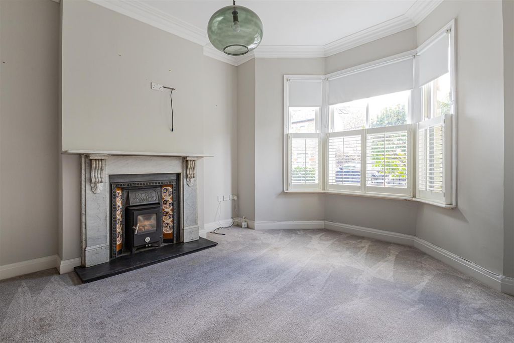 Property photo 3 of 22 Ryder Street 26-6.Jpg