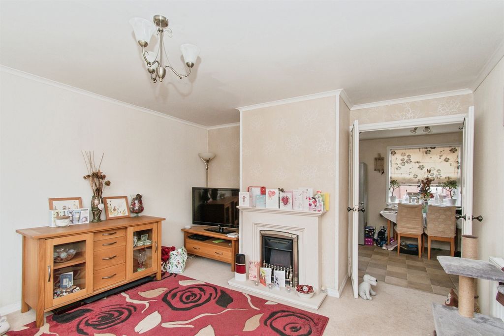 Property photo 3 of 15