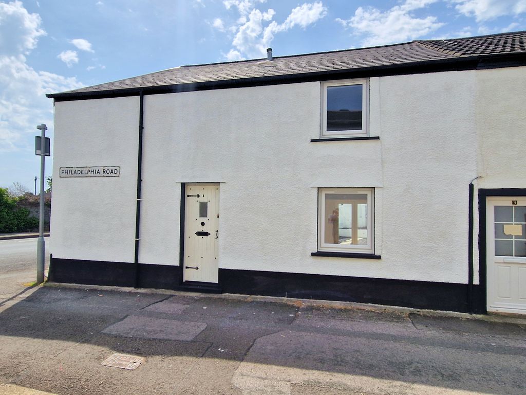 Property photo 1 of 18