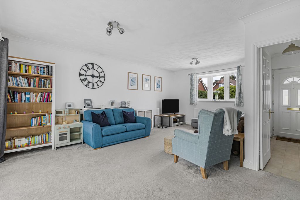 Property photo 2 of 30