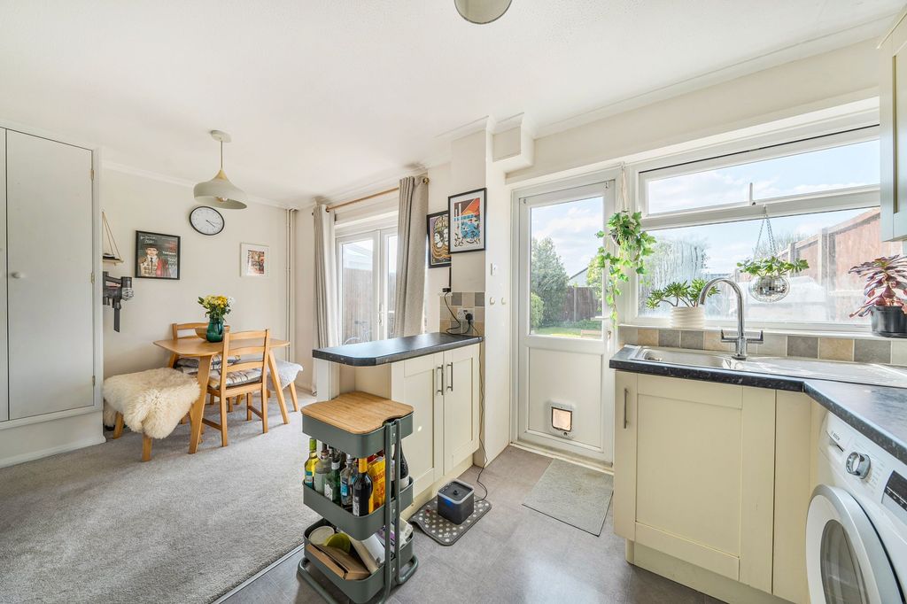 Property photo 3 of 21 Kitchen/ Diner