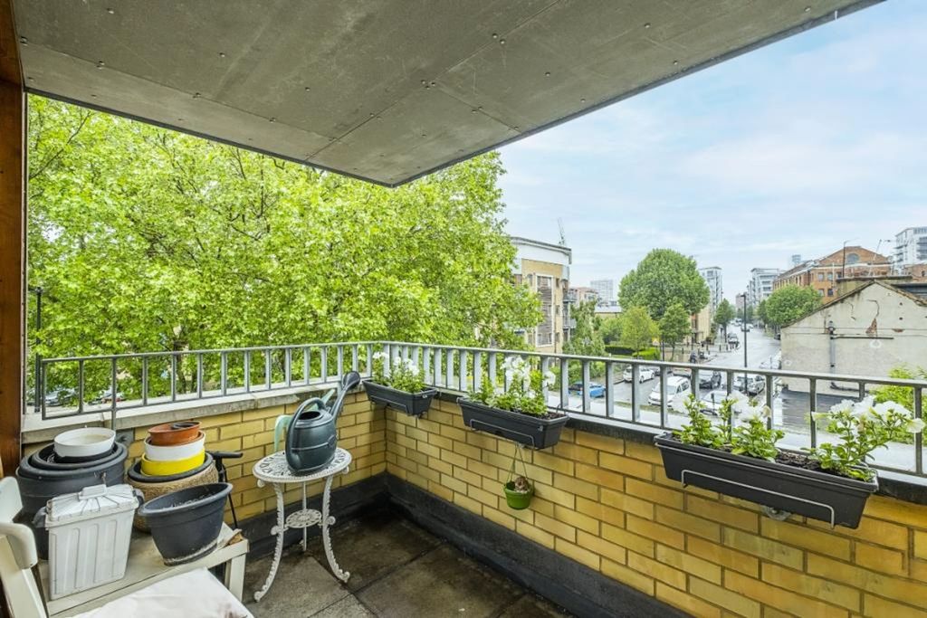 Property photo 2 of 8