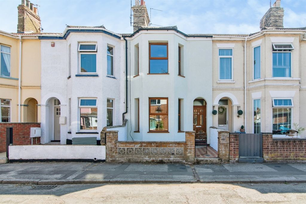 Property photo 1 of 19
