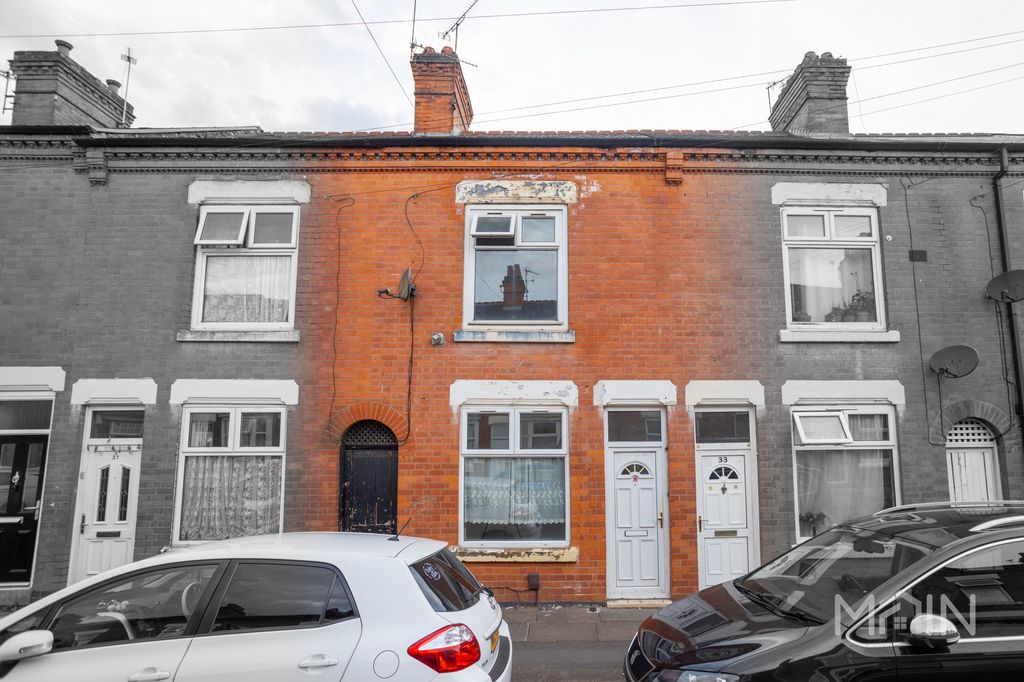 Property photo 1 of 18