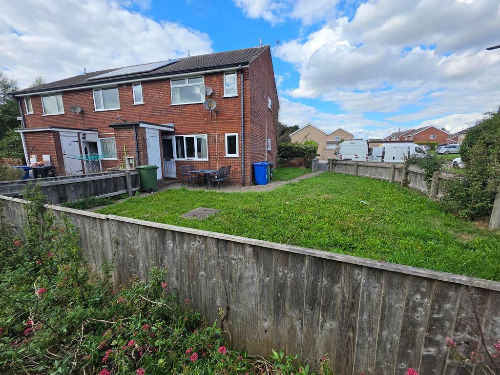Property photo 1 of 5