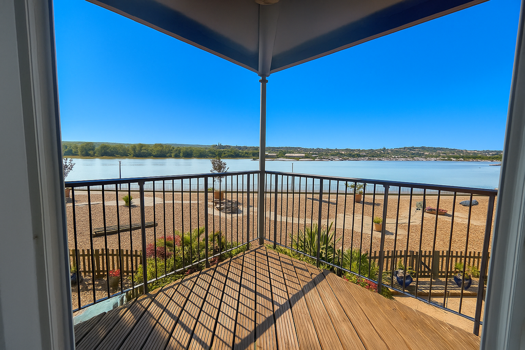 Property photo 3 of 12 Balcony