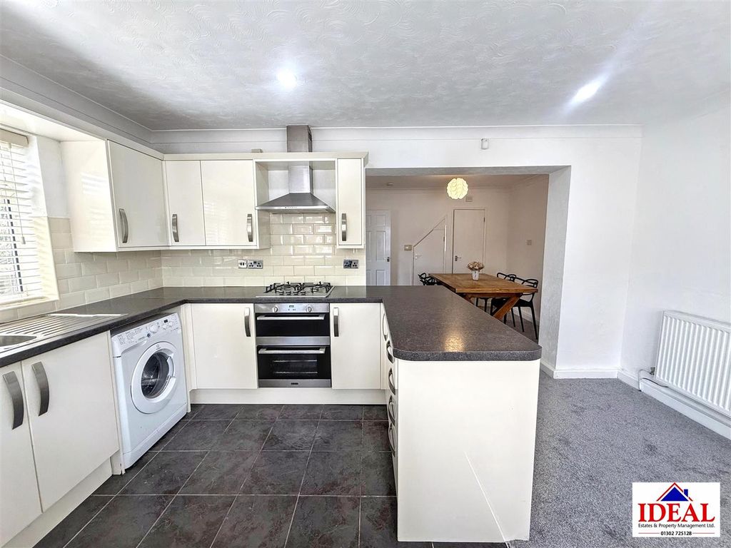 Property photo 2 of 21 Image00016.Jpg