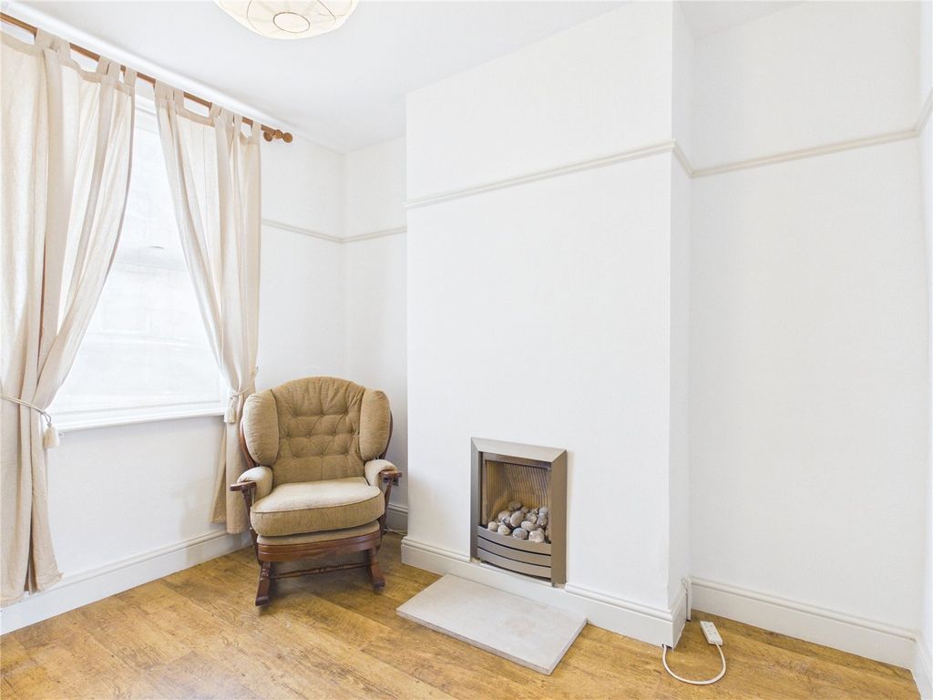 Property photo 2 of 13 Picture No. 25