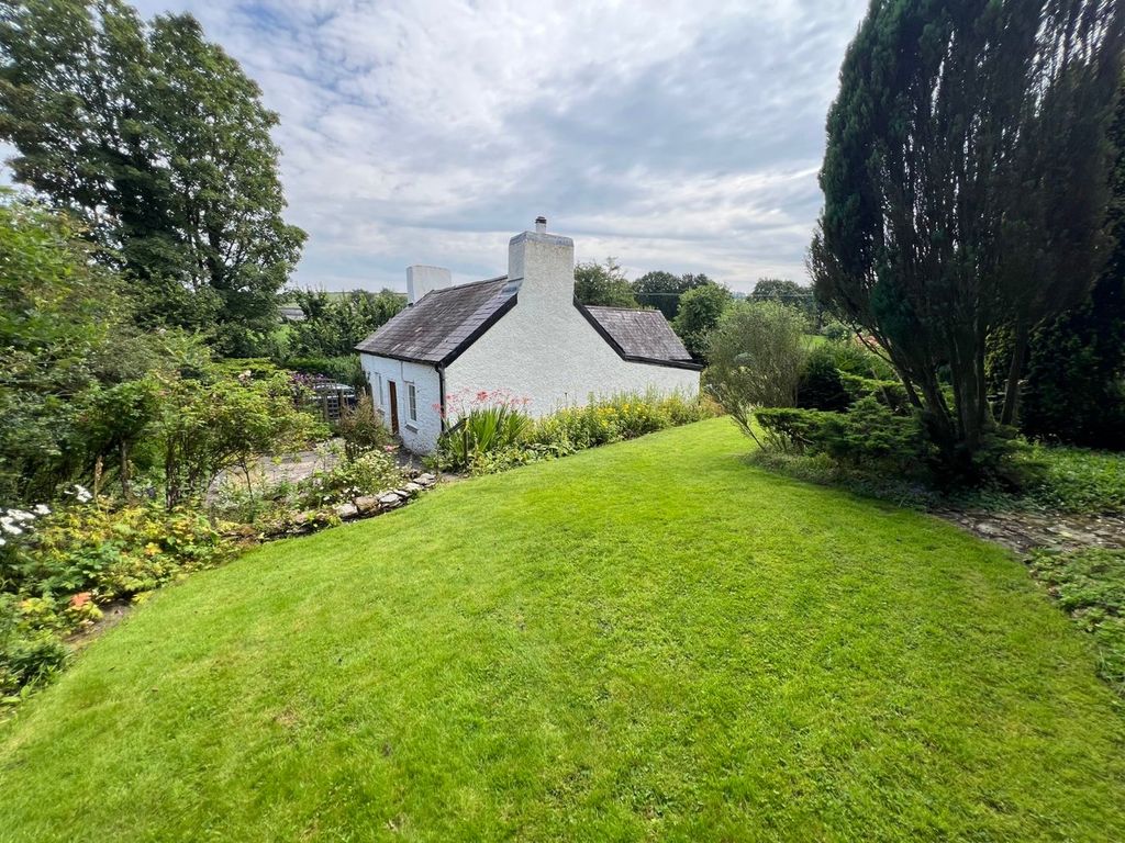 Property photo 1 of 62