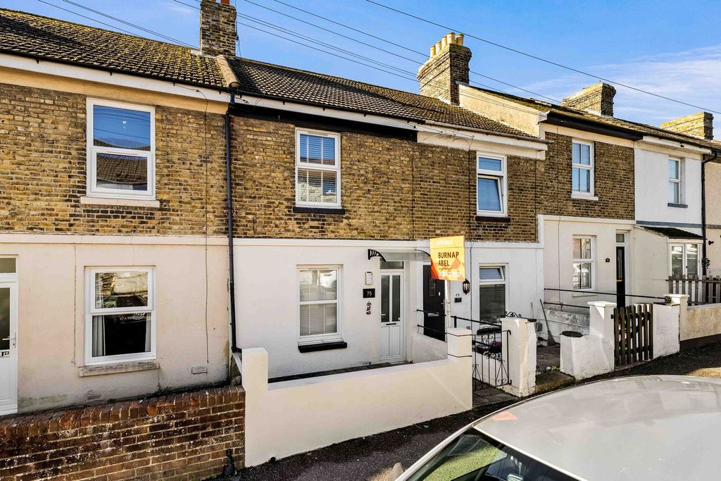 Property photo 1 of 13