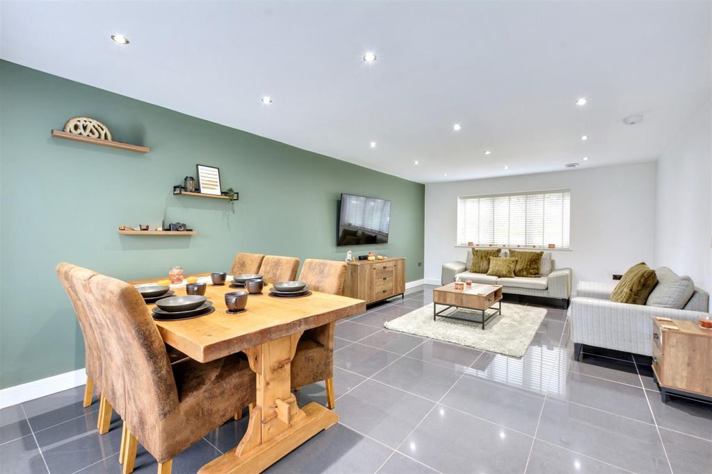 Property photo 3 of 40 Living Dining Area