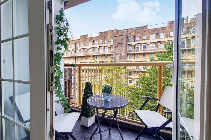 Property photo 3 of 11 Balcony