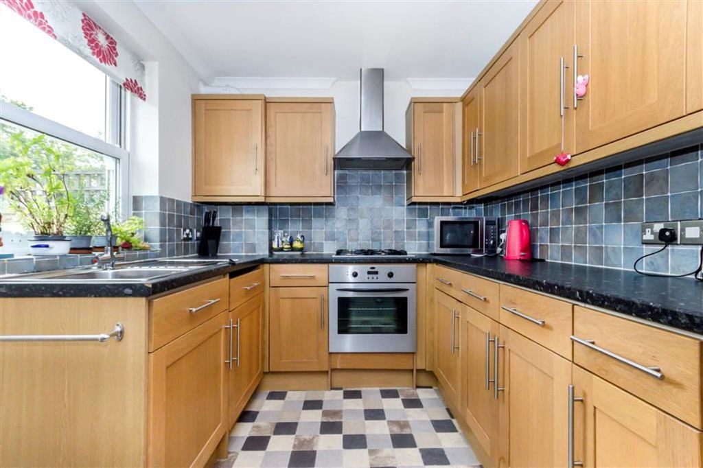 Property photo 3 of 5