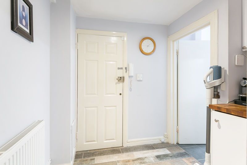 Property photo 3 of 14 Entrance