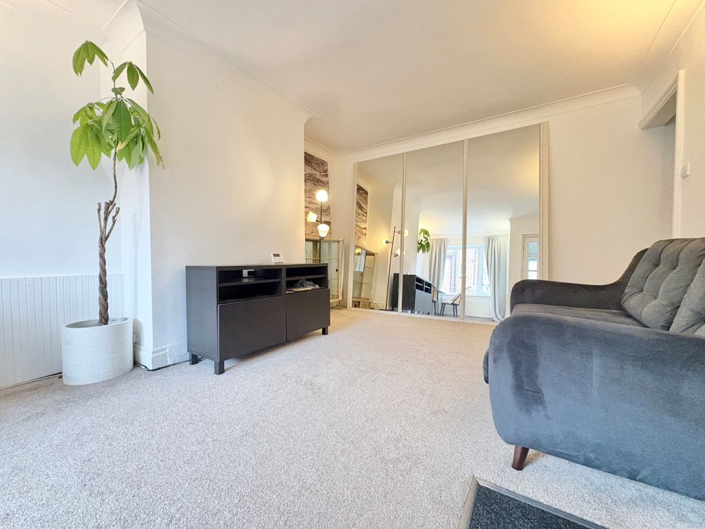 Property photo 1 of 14 Picture No. 15