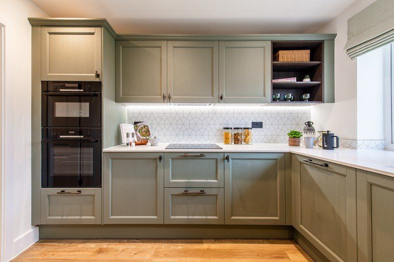 Property photo 1 of 12 Kensham Kitchen