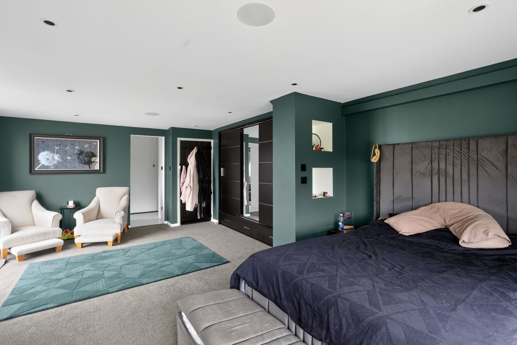 Additional image 18 of 7 bed detached house for saleWilderwick Road, East Grinstead RH19