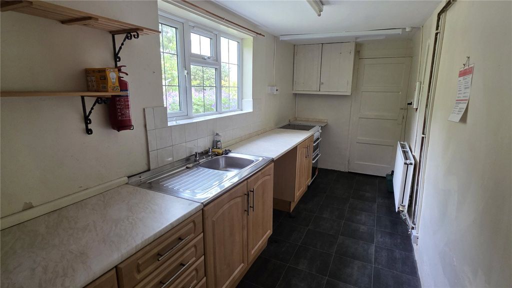 Property photo 3 of 11 Picture No. 08