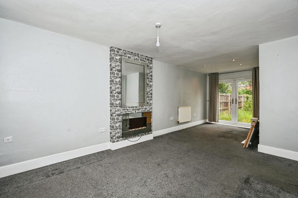 Property photo 3 of 12 Image 3
