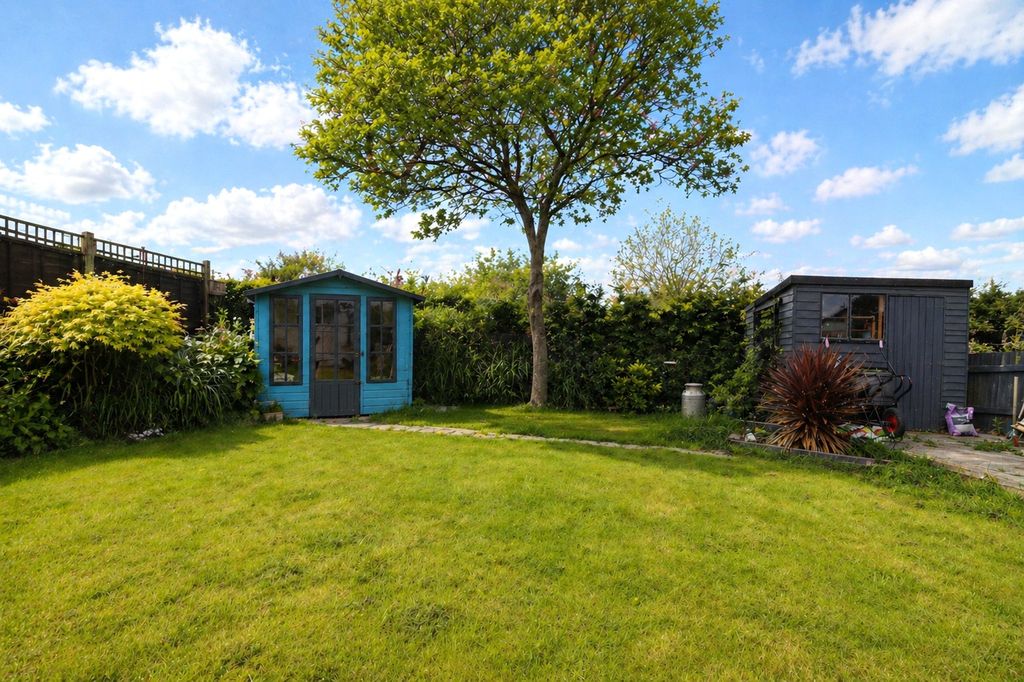 Property photo 2 of 16 2 - Picture No. 10