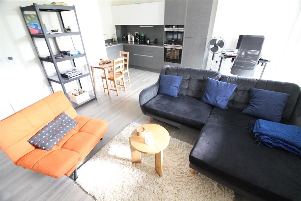 Property photo 1 of 10 756Fa2Cb-77E9-4100-8900-Fa98Fe75E078.Jpeg