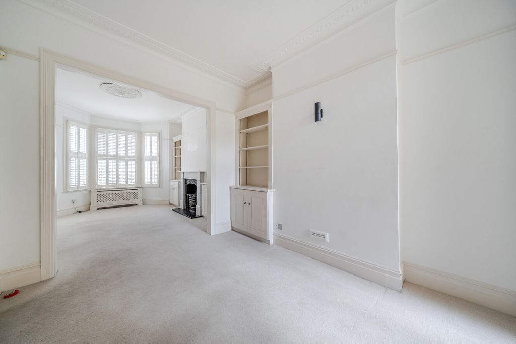 Property photo 2 of 22 1523117-18-1A0Af0...