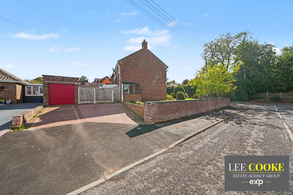 Property photo 3 of 33