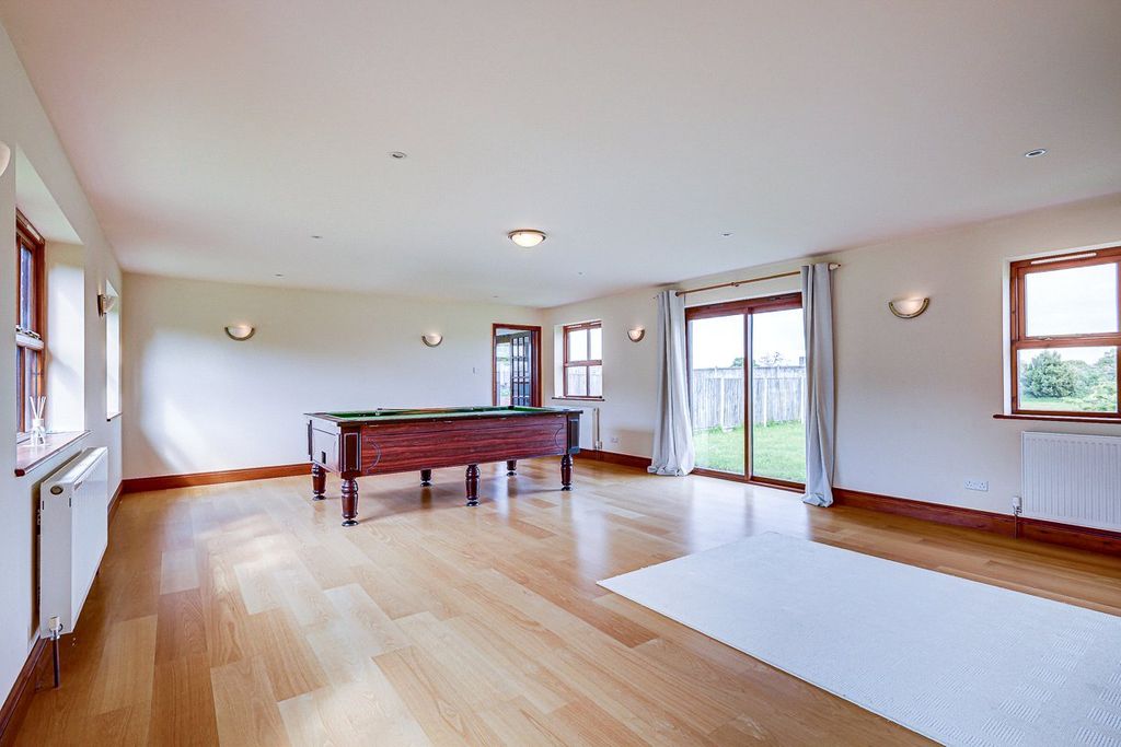 Property photo 3 of 34 Reception/Games Room
