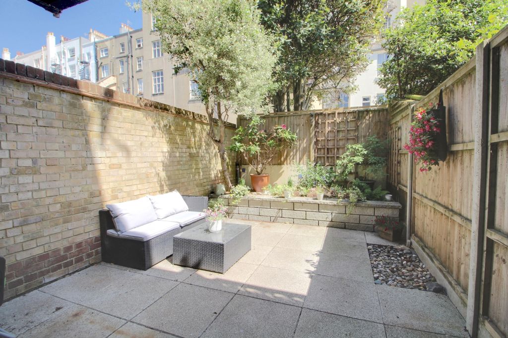 Property photo 2 of 13 Garden Shot