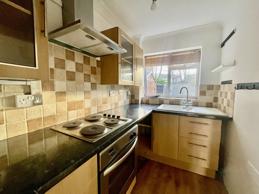 Property photo 3 of 8 Gallery