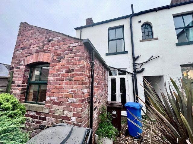 Property photo 3 of 11 Picture No. 12