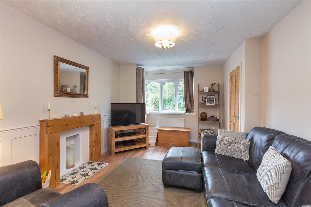 Property photo 3 of 22