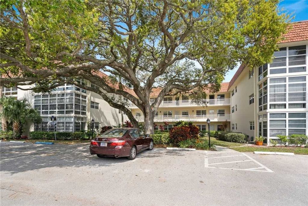 Property photo 1 of 30