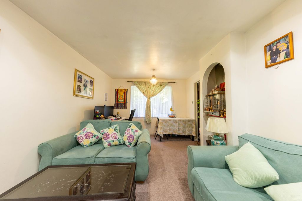 Property photo 2 of 18 Wu__6088