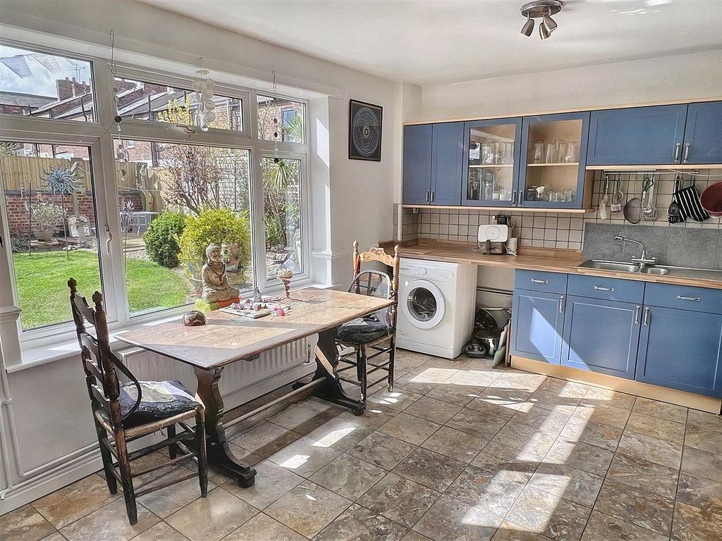 Property photo 3 of 17 Img_5064.Jpg