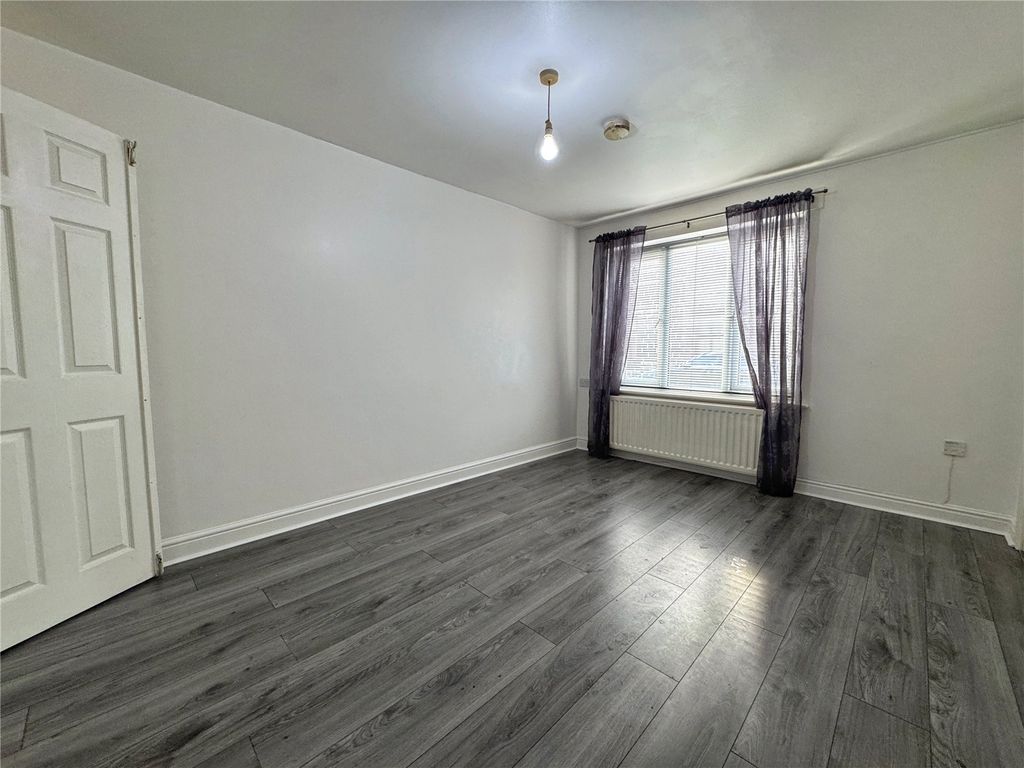 Property photo 2 of 15 Living Room