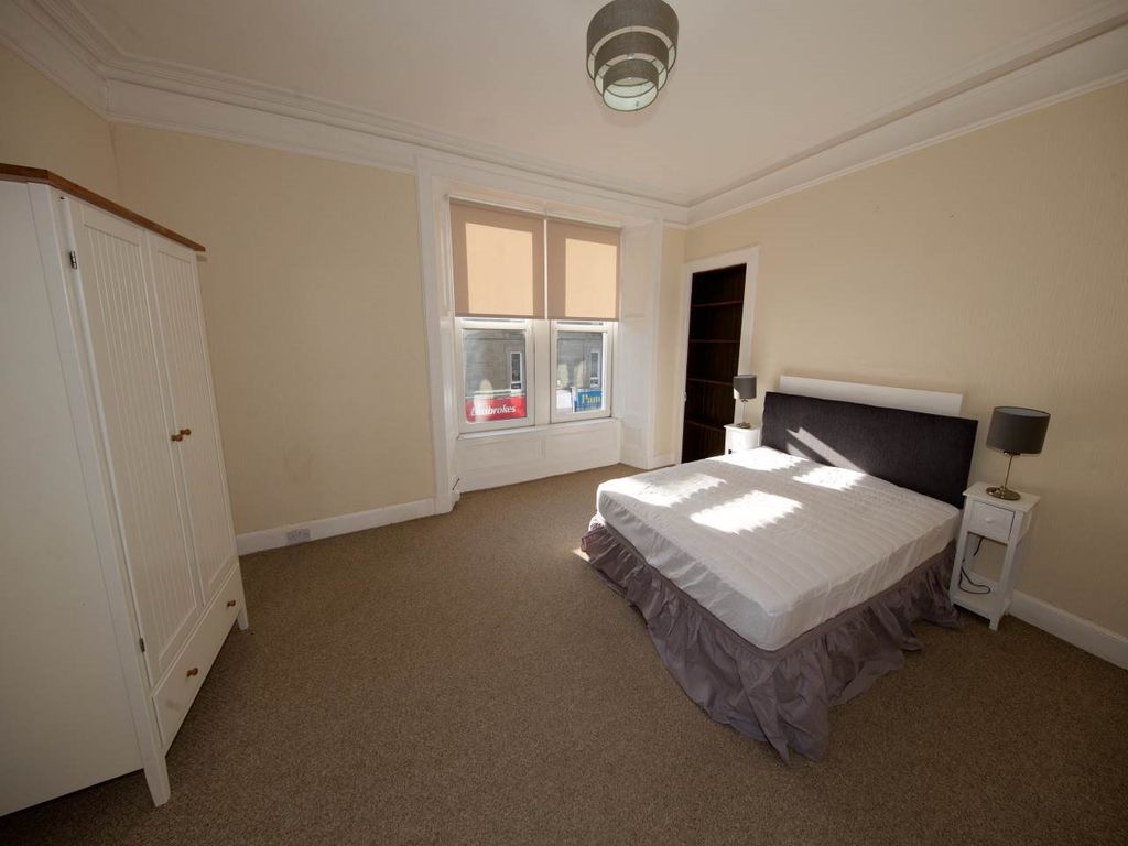 Property photo 2 of 8 2_2, 2 Park Avenue Bedroom 2