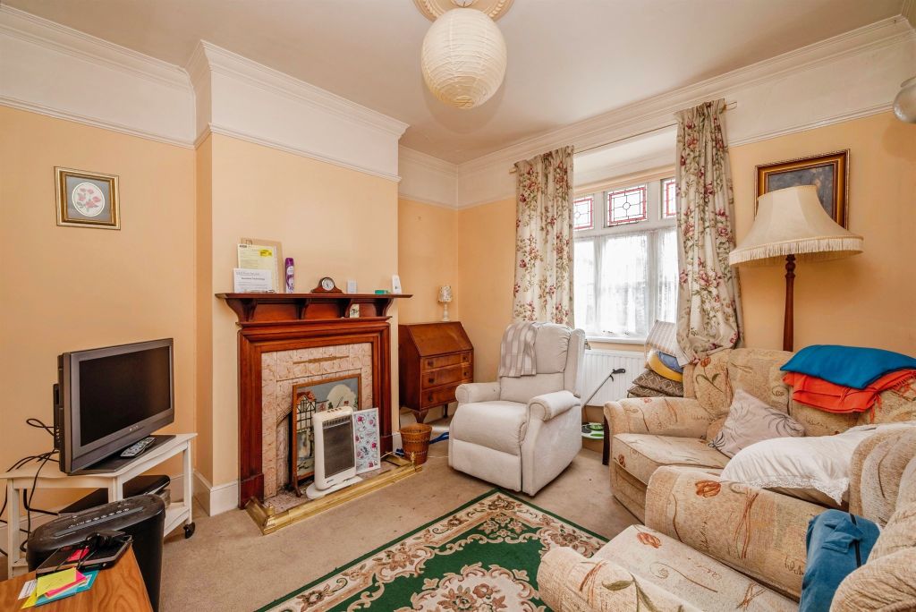 Property photo 2 of 17