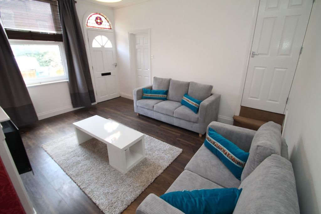 Property photo 2 of 11 Picture No. 04