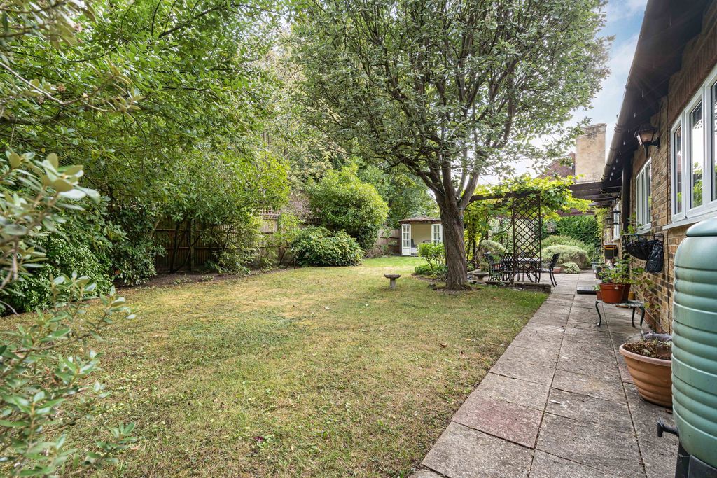 Property photo 3 of 17